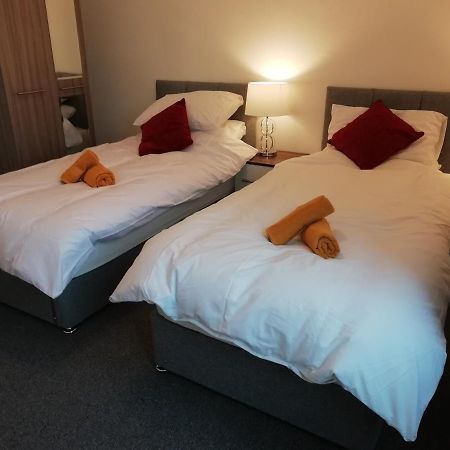 Carvetii - Vincent House - Large 3 Bedroom Apartment With On-Site Parking Lochgelly Eksteriør billede